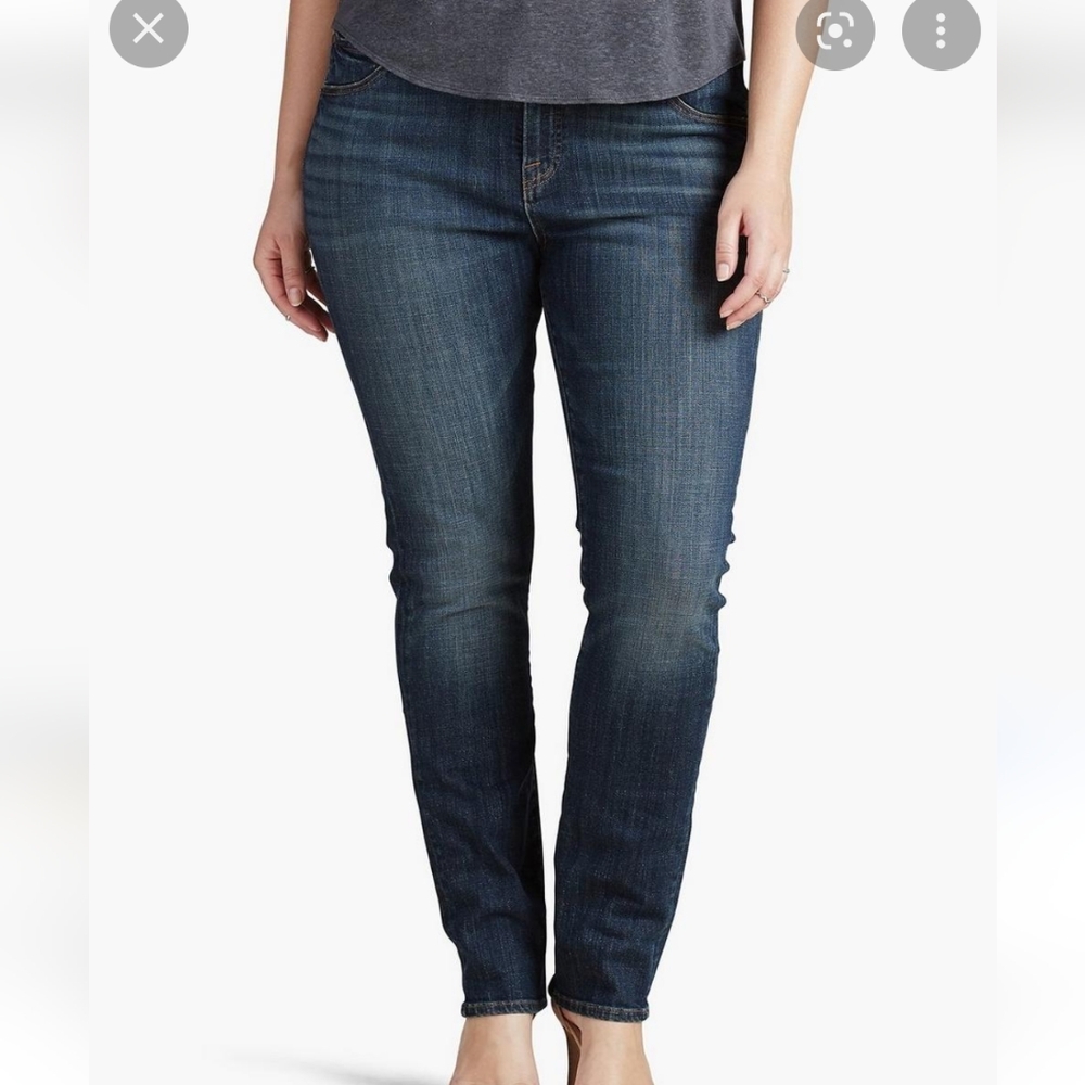Dark Wash Slim Straight Jeans - Women's